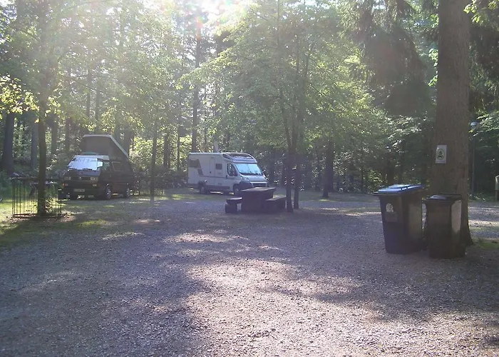 캠프장 Pivka Jama